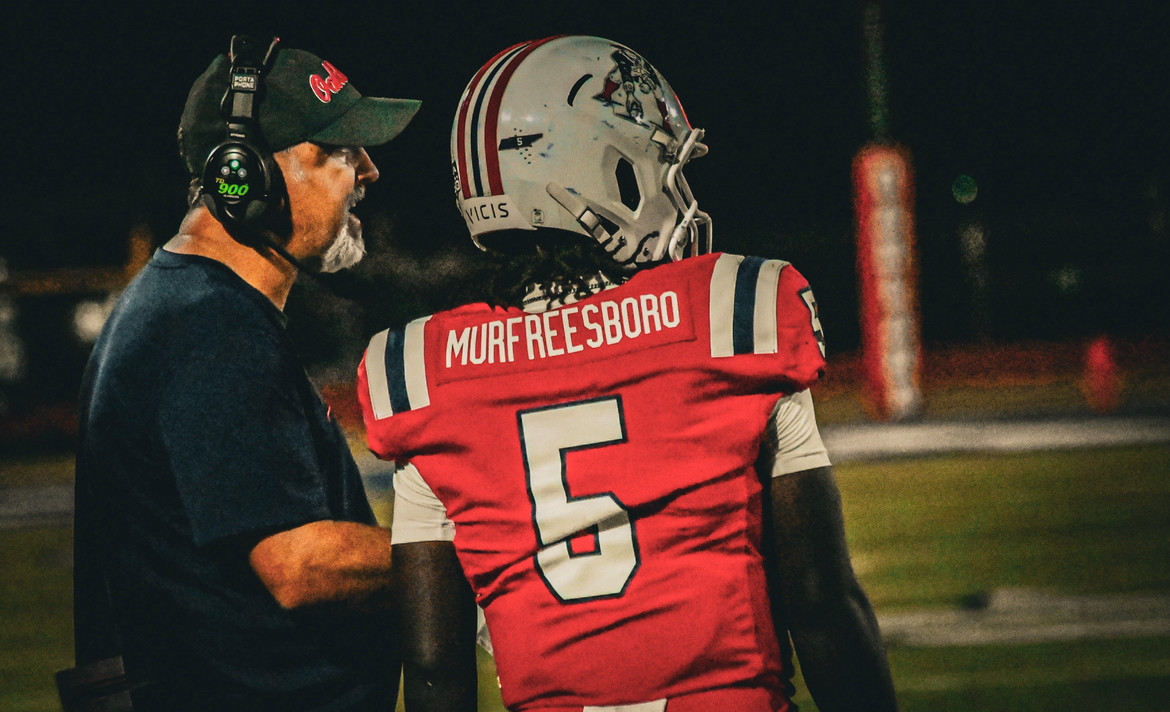 Riverdale, Ravenwood separate region races in Week 7